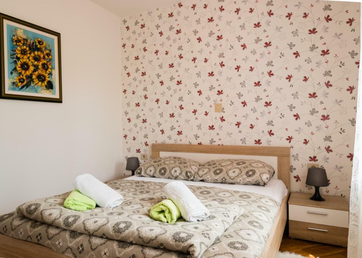 Apartments Alma Crveni Vrh Exterior photo